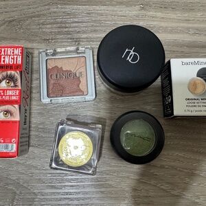 Makeup bundle